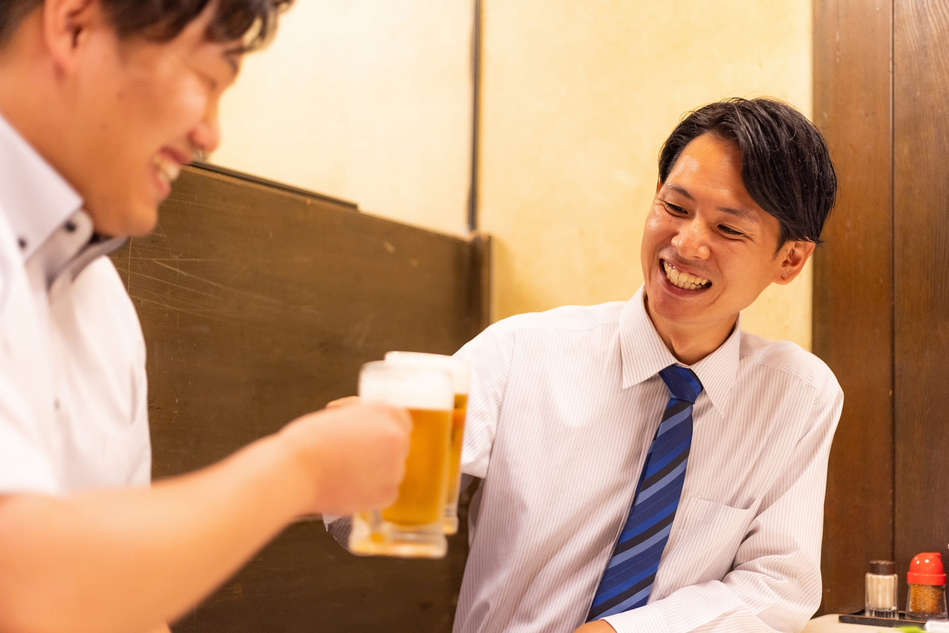 会社の飲み会で注意すべき基本のマナー